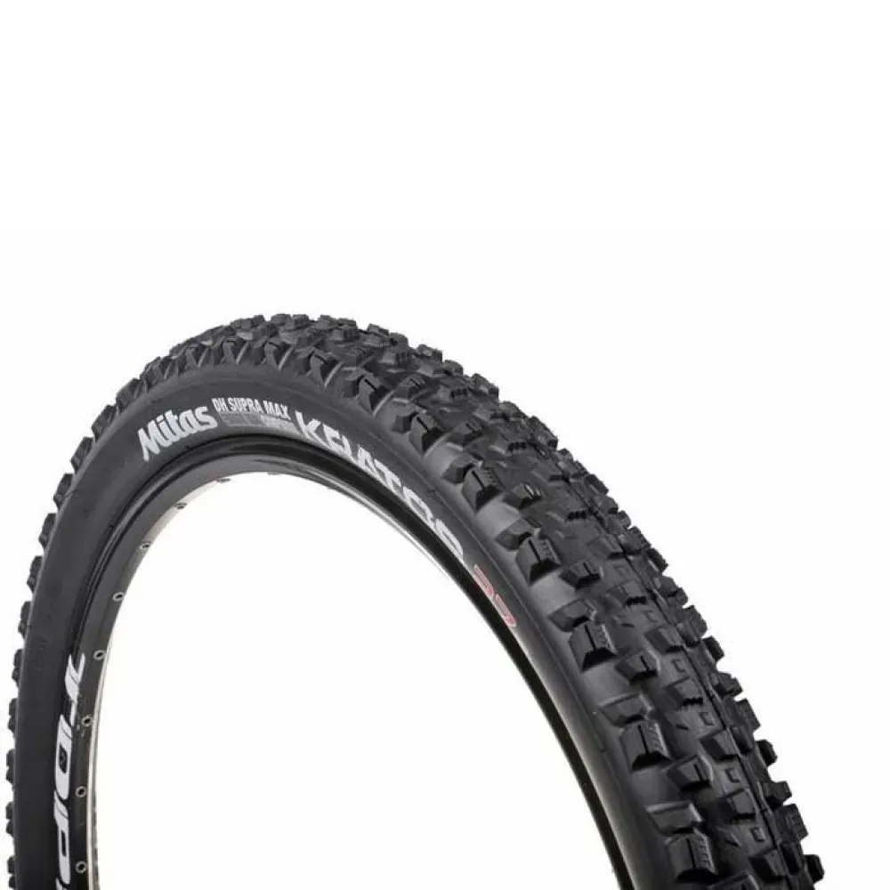 - La cubierta MITAS Kratos R10 TR Textra EDC-Dual Tubeless 29´´ x 2.60 MTB es una cubierta de bicicleta de montaña de alto rendimiento diseñada para máxima tracción y durabilidad. Esta cubierta presenta un diseño sin cámara dual, que mejora la protección contra pinchazos y proporciona una conducción más confiable en terrenos difíciles. MITAS CUBIERTA KRATOS DH 29X2.60 SUPRAMAX